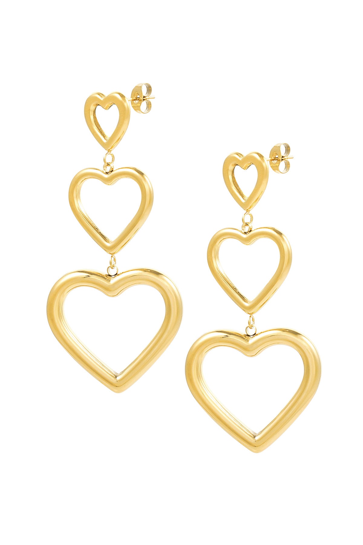 Gouden oorbellen met drie open hartvormen in een speels en elegant design, perfect als statement sieraden voor een romantische en trendy look.