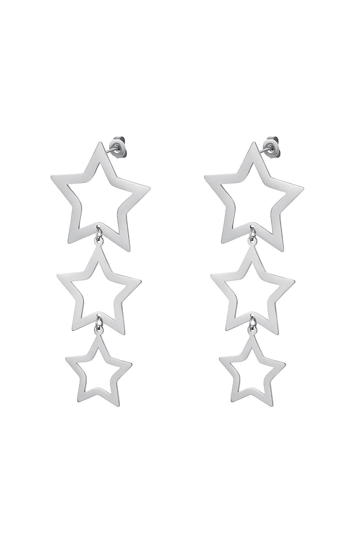 Stijlvolle zilveren oorbellen met stervormen, gepresenteerd door Louxx the brand. Oorbellen | Sterren, perfect voor een trendy look!